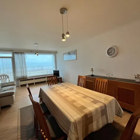 Elegant 2-bedroom With A Sleeping Corner And Stunning Front Sea View T15 Apartment Ostend